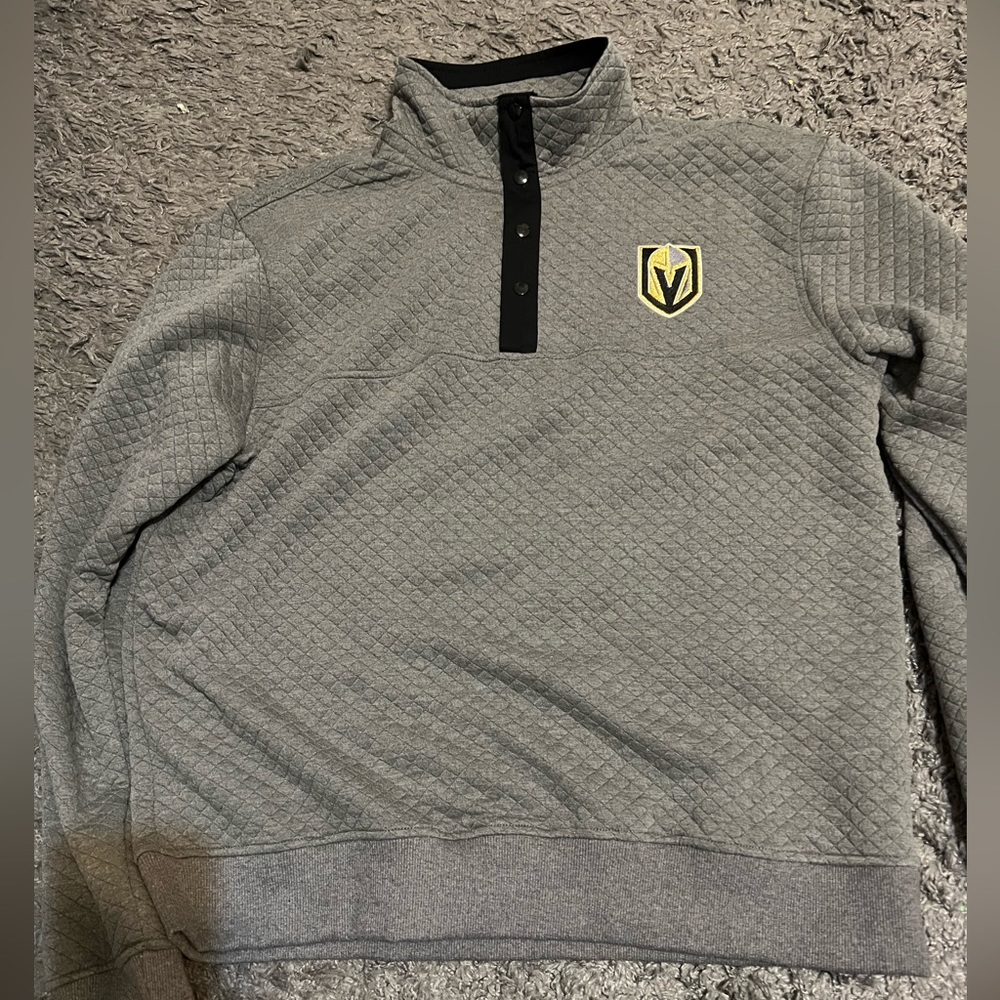 XL Vegas Golden Knights pullover half zip sweater